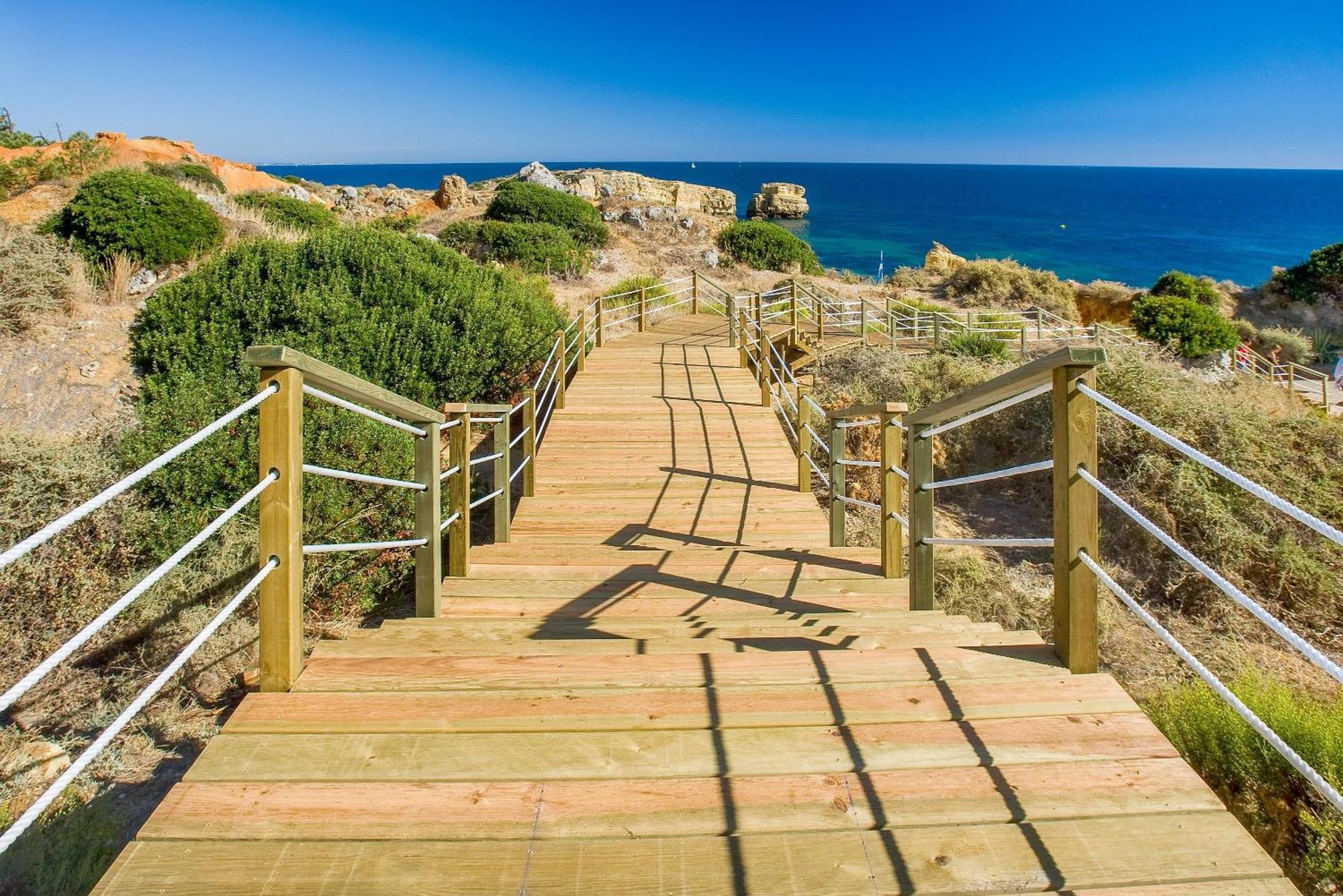 Kimpton Atlantico Algarve By Ihg Ξενοδοχείο Αλμπουφέιρα Εξωτερικό φωτογραφία The staircase to the lighthouse